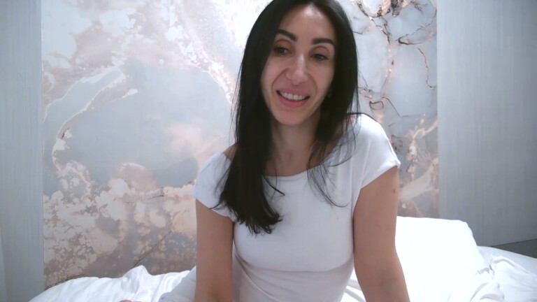 MiraWonderful's Streamate show and profile