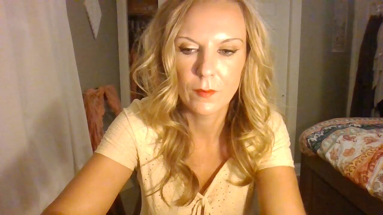 MistressRoxiLovelace