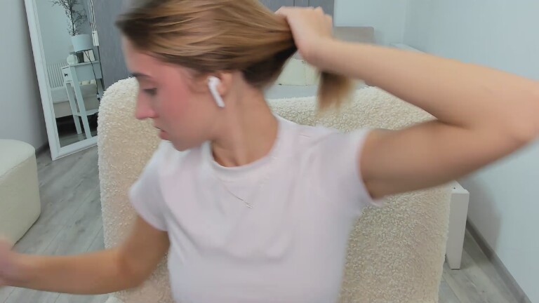 ChloeMatis's Streamate show and profile